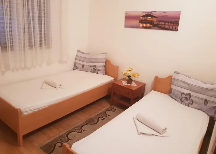 Pensjonat Alisa Hvar Town