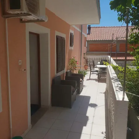 Alisa Casa de hóspedes Hvar Town