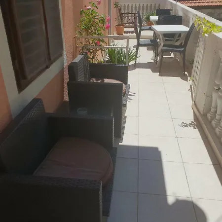 Alisa Casa de hóspedes Hvar Town