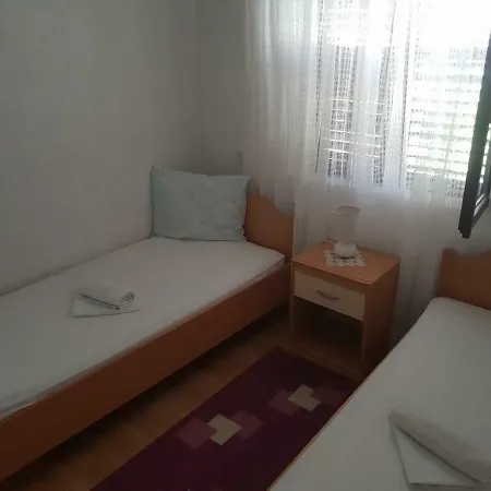 Casa de hóspedes Alisa *